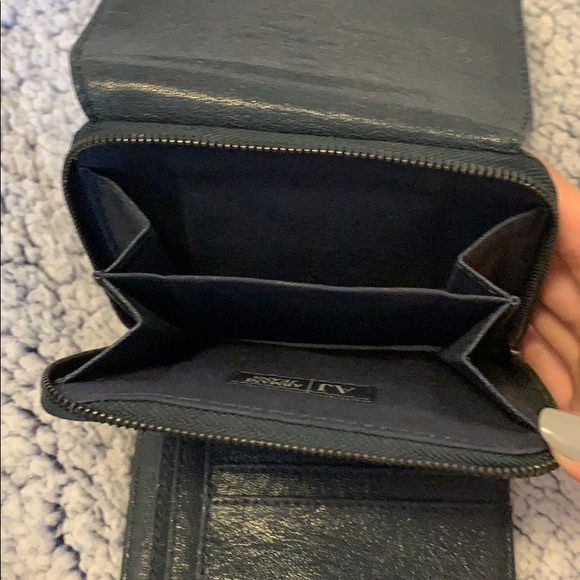 Armani Jeans Wallet - Picture 3 of 4